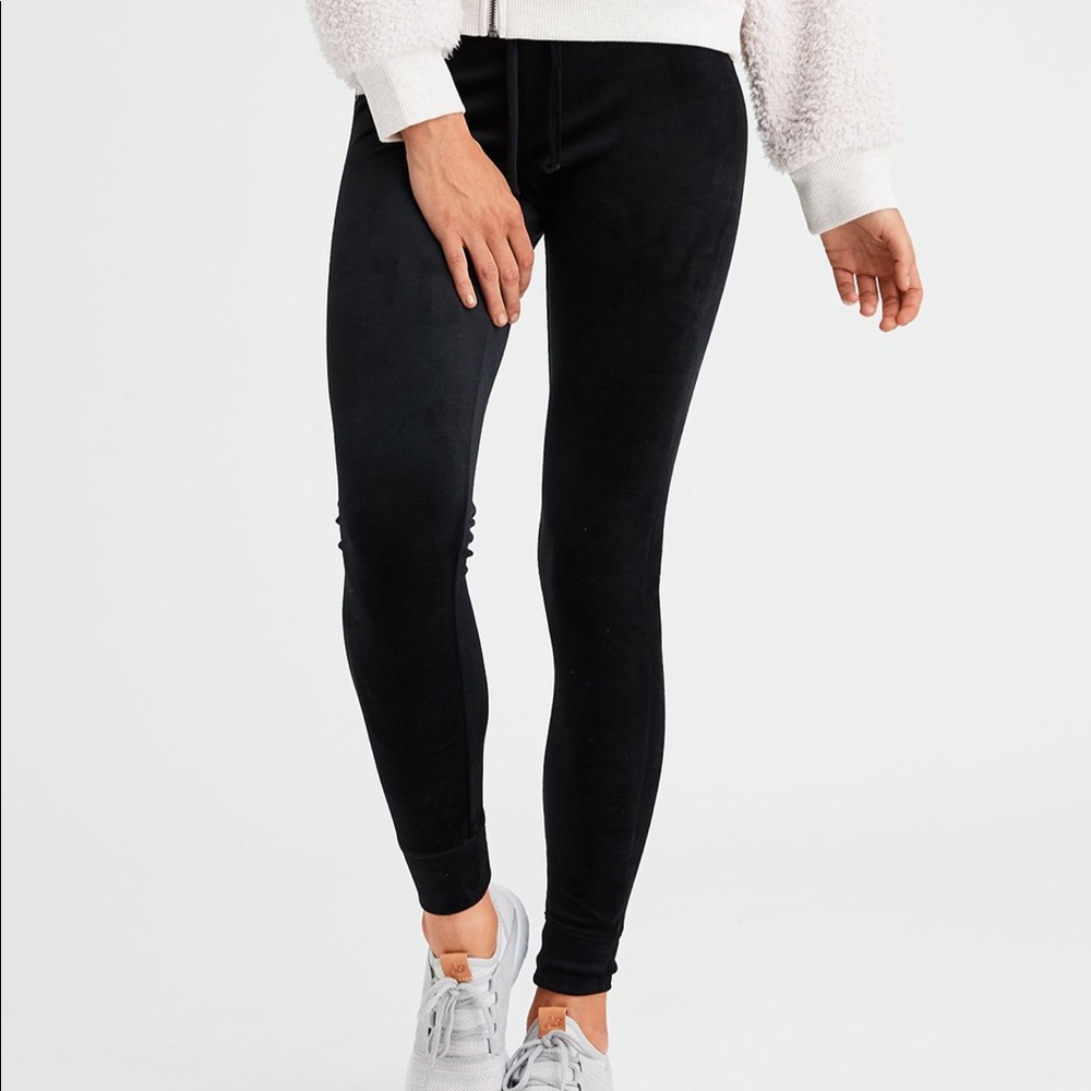 American Eagle Velour Leggings